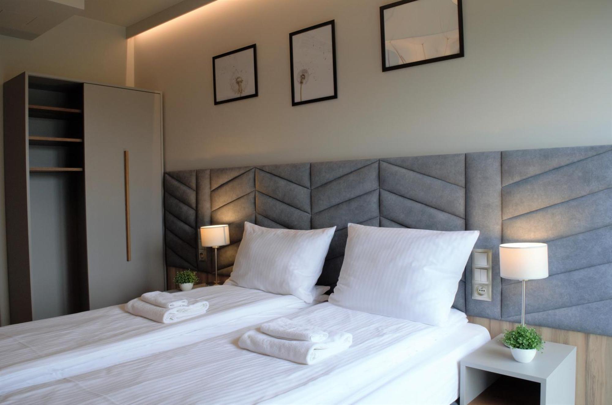 Villa & Gospoda Krakowska Kobiernice Екстериор снимка