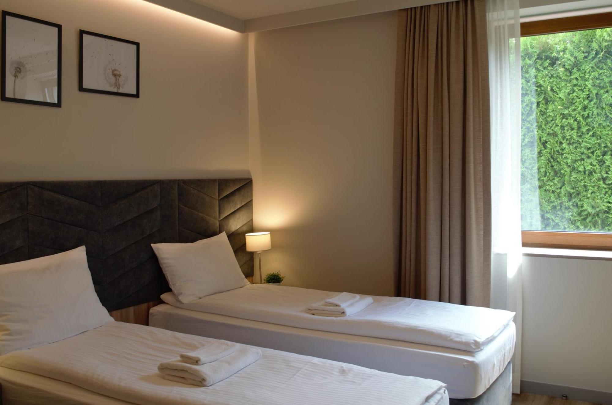 Villa & Gospoda Krakowska Kobiernice Екстериор снимка