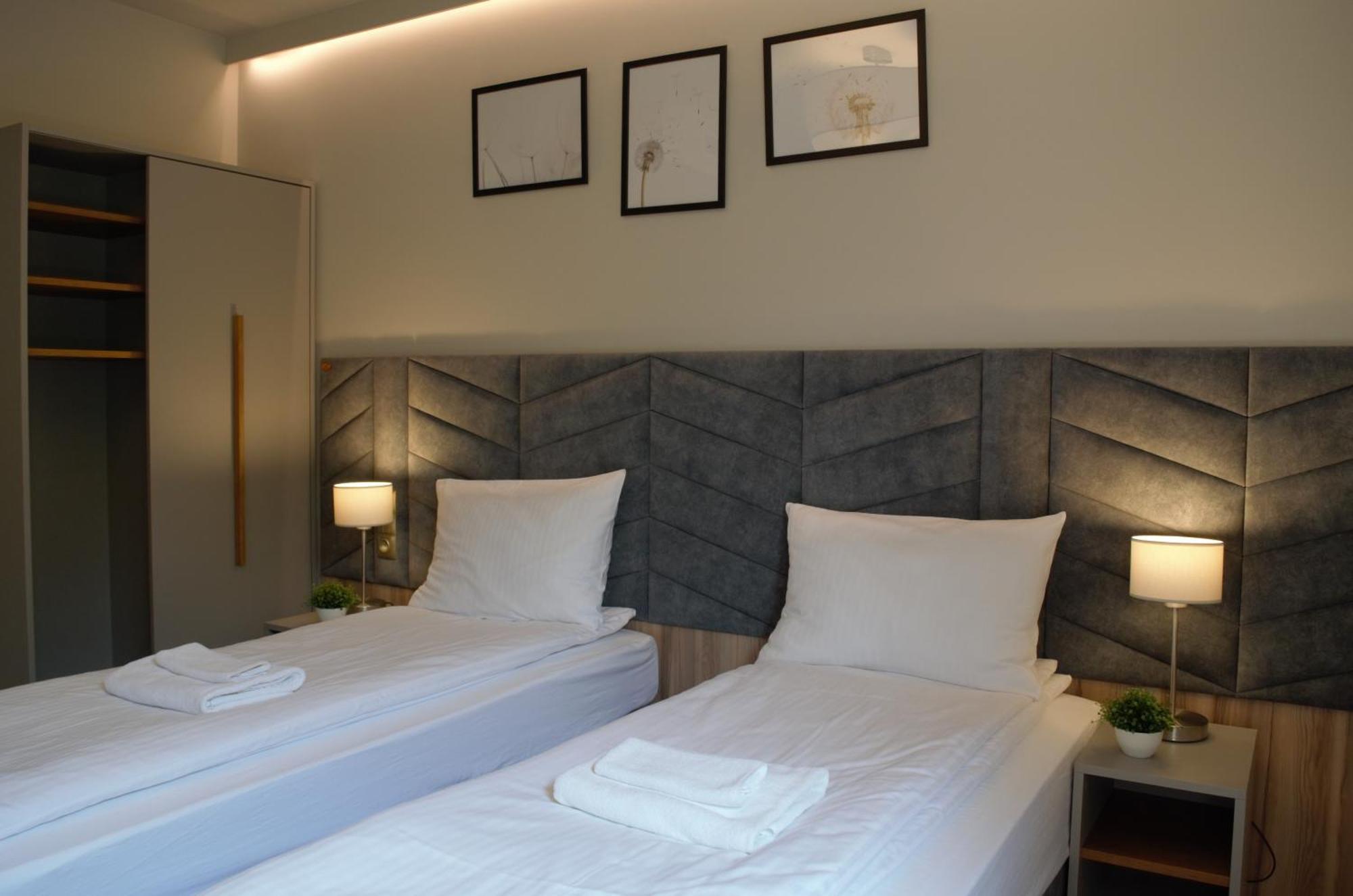 Villa & Gospoda Krakowska Kobiernice Екстериор снимка