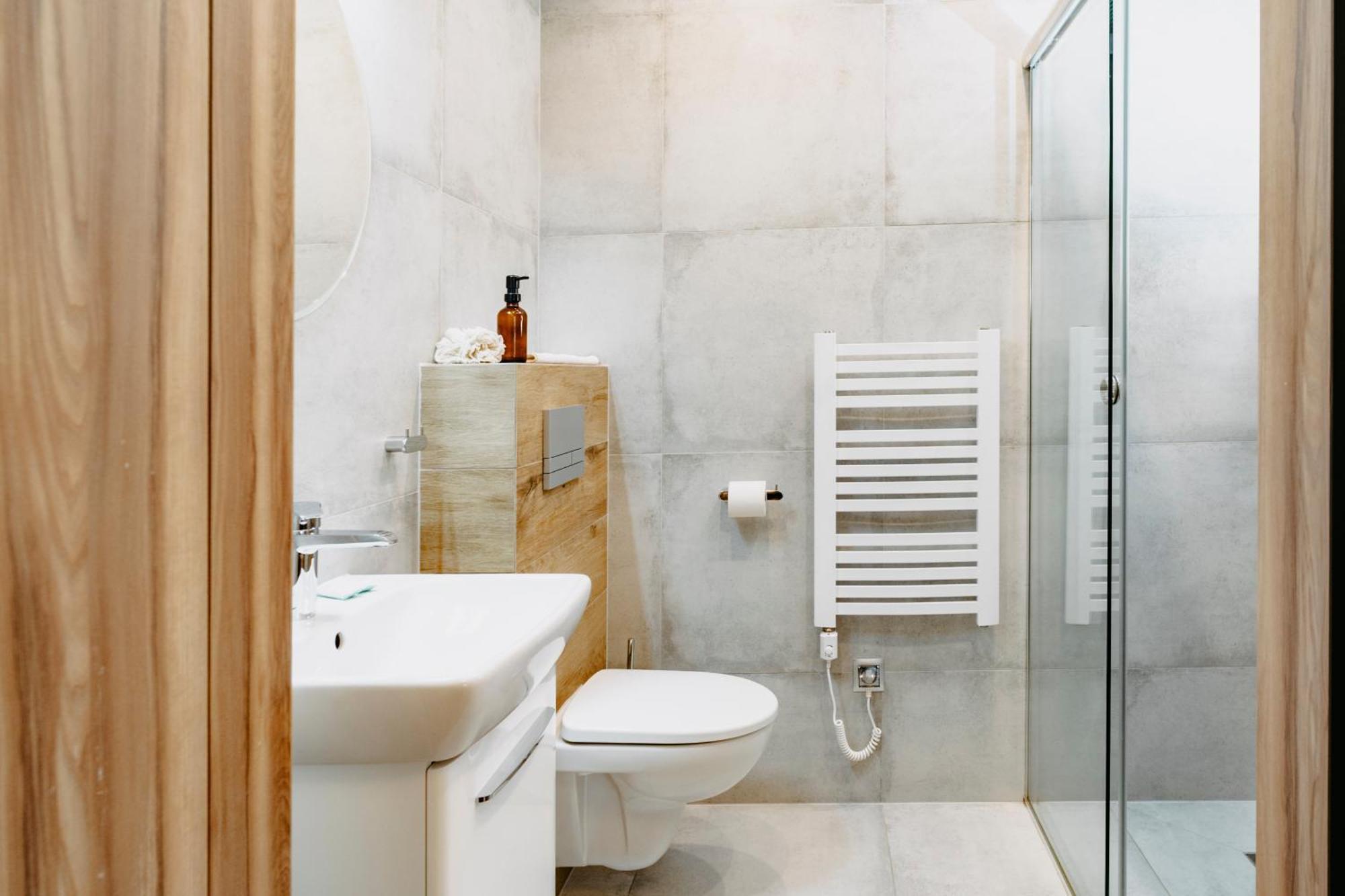Villa & Gospoda Krakowska Kobiernice Екстериор снимка